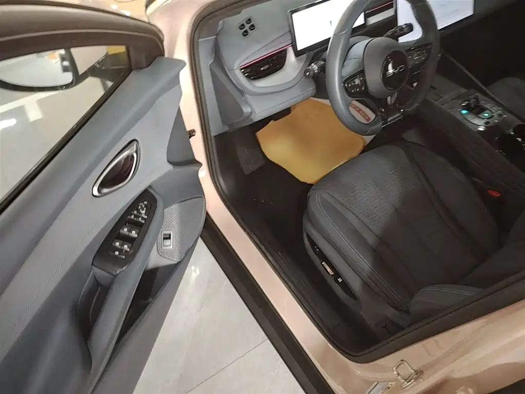 BYD Seal 06GT 2025 — фото 16
