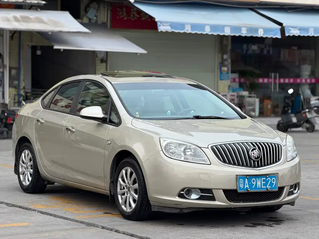 Buick Excelle 2014 — фото 3