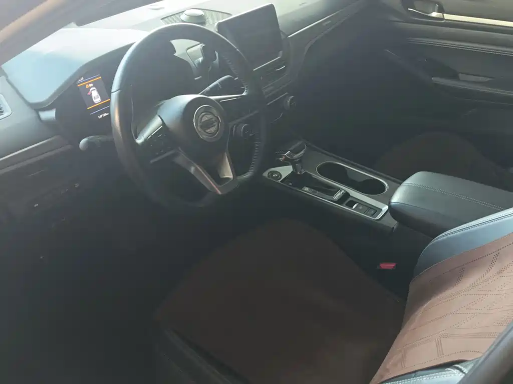 Nissan Teana 2023