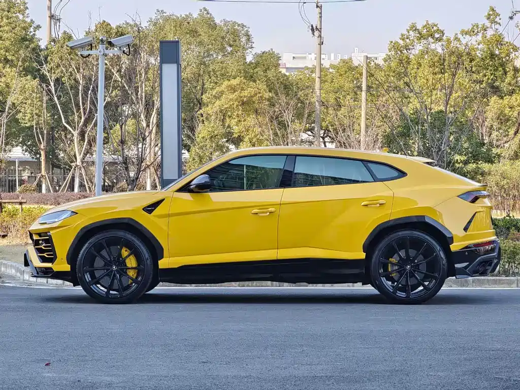Lamborghini Urus 2018 — фото 2