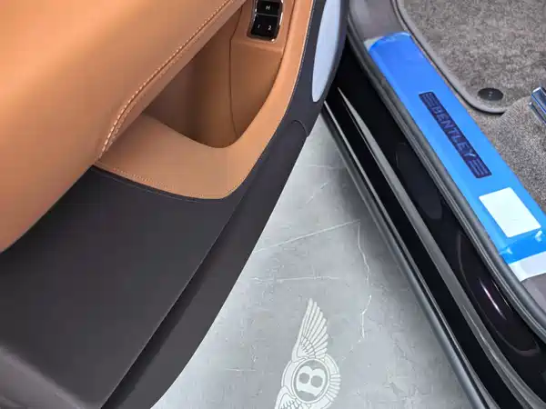 Bentley Bentayga 2024