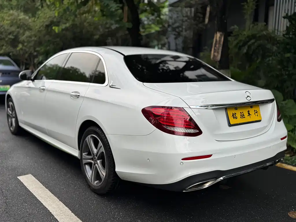 Mercedes-Benz E-Class 2017 — фото 4