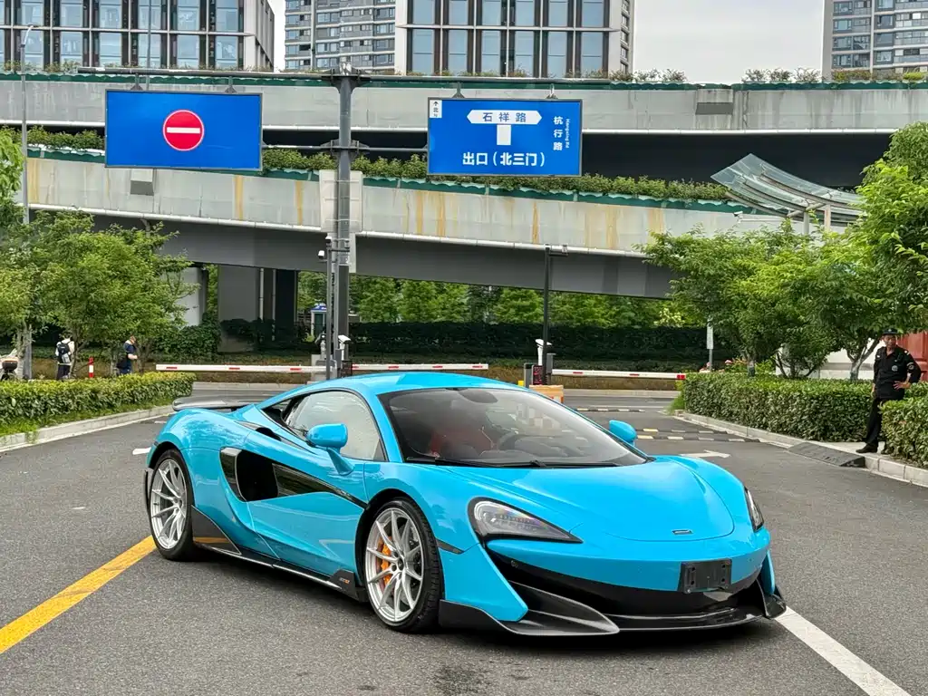 McLaren 600LT 2020 — фото 2