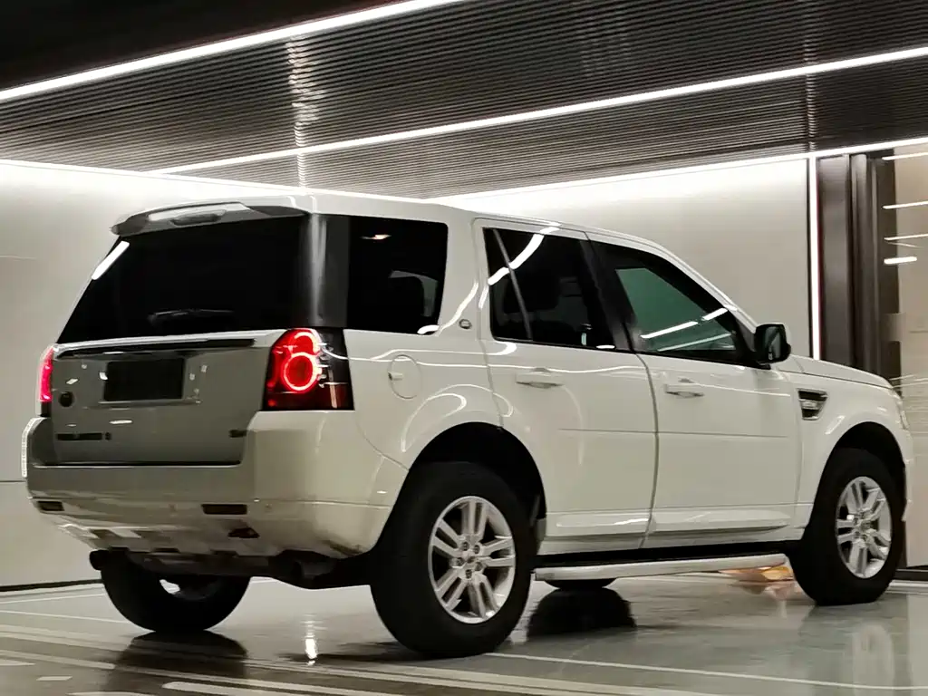 Land Rover Freelander 2 2014 — фото 13