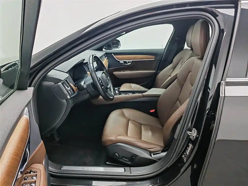 Volvo S90 2021 — фото 10