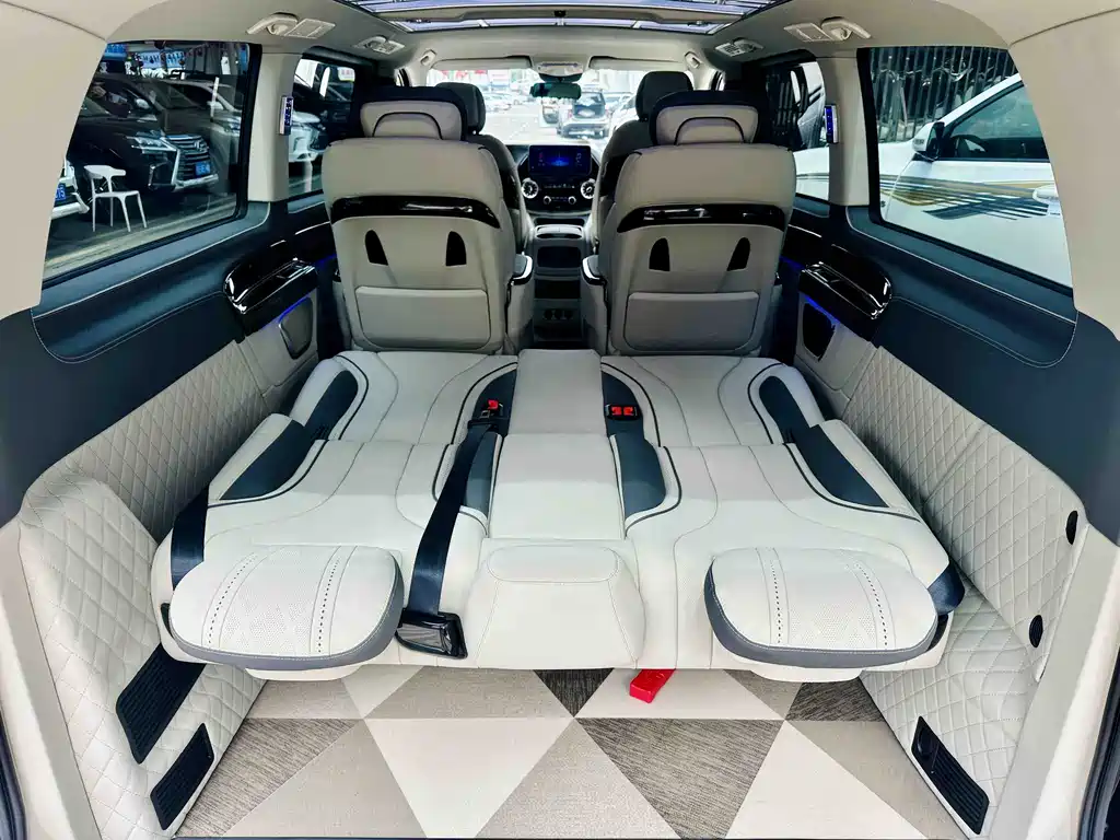 Mercedes-Benz Vito 2022 — фото 14