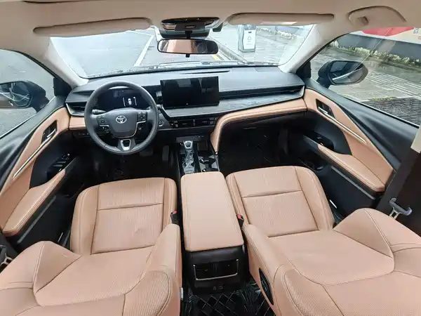 Toyota Camry 2024