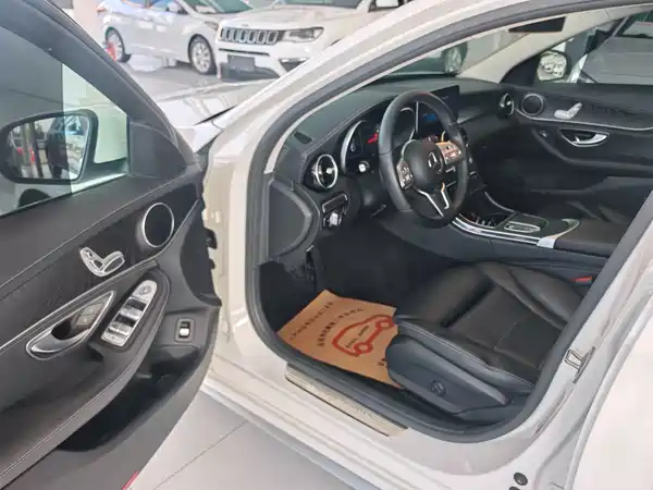 Mercedes-Benz C-Class 2019