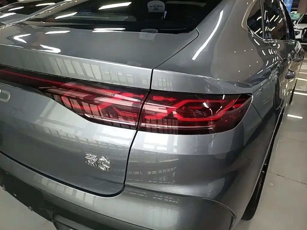 BYD Qin L 2024 — фото 8
