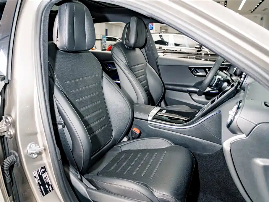 Mercedes-Benz C-Class 2022 — фото 17
