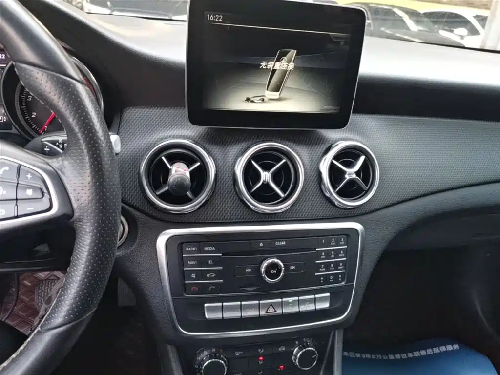 Mercedes-Benz GLA 2018 — фото 13