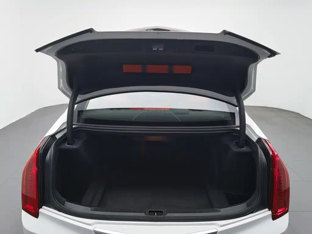 Cadillac ATS-L 2019 — фото 16