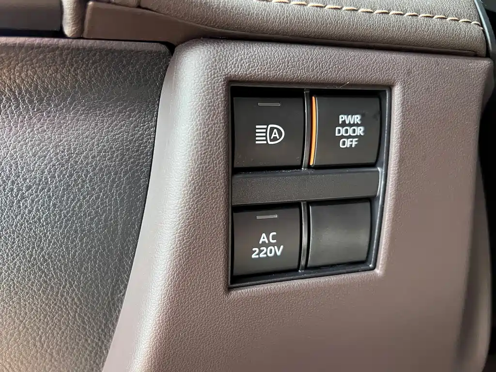 Toyota Vellfire 2025 — фото 18