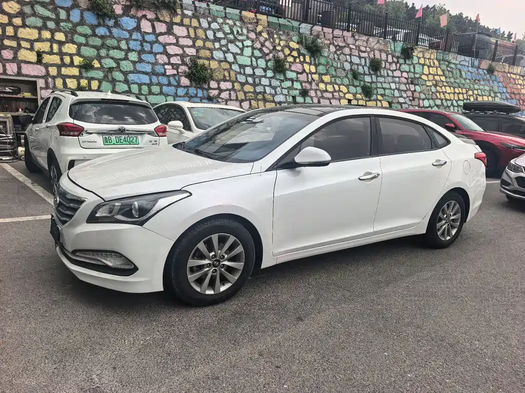 Hyundai Mistra 2015