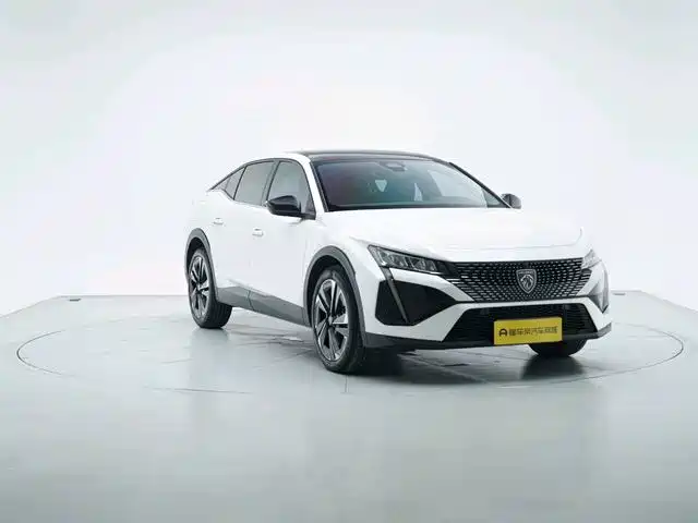 Peugeot 408X 2024 — фото 1