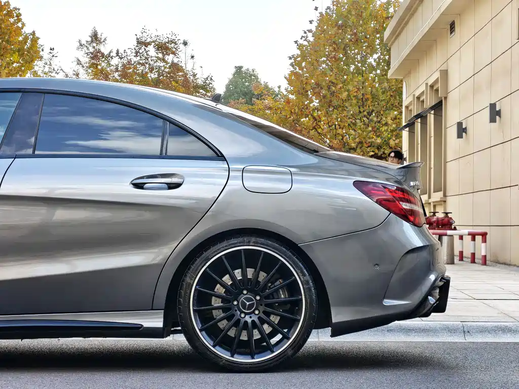 Mercedes-Benz CLA AMG 2017 — фото 9
