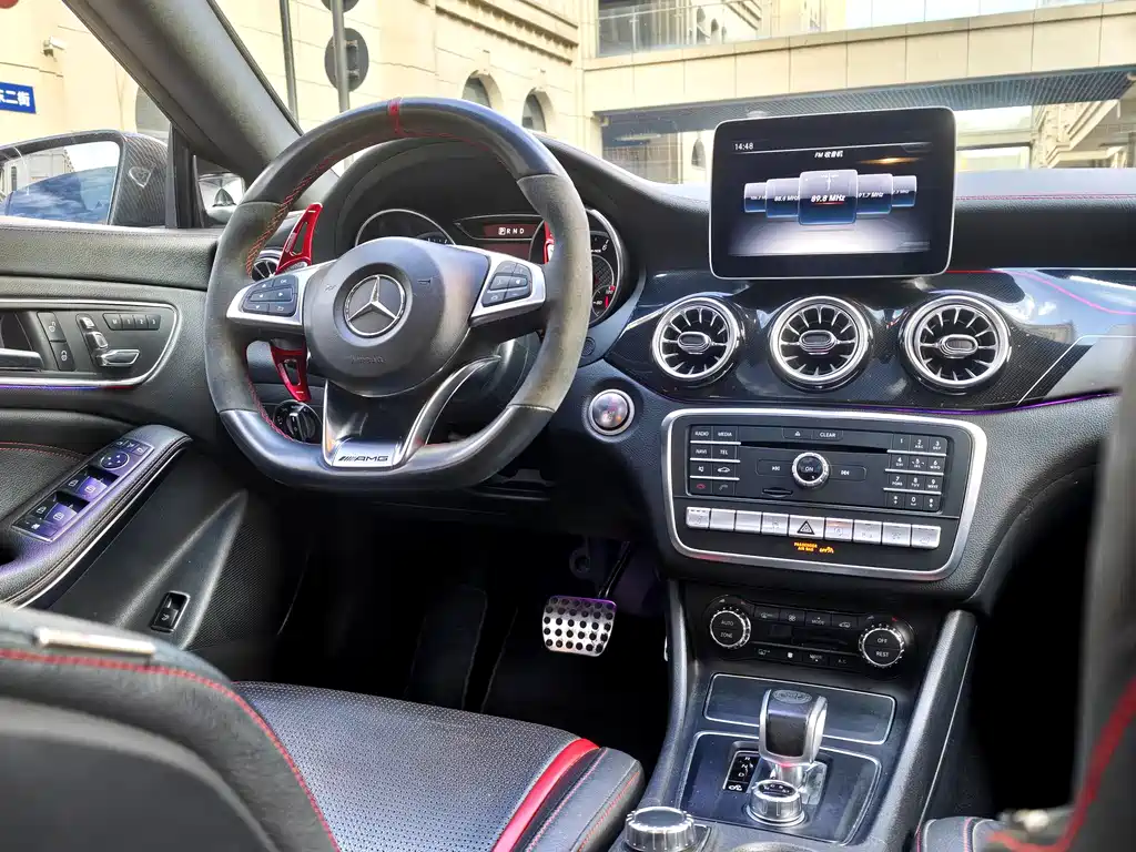 Mercedes-Benz CLA AMG 2017 — фото 12