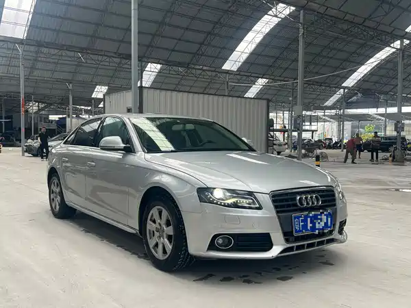 Audi A4L 2011