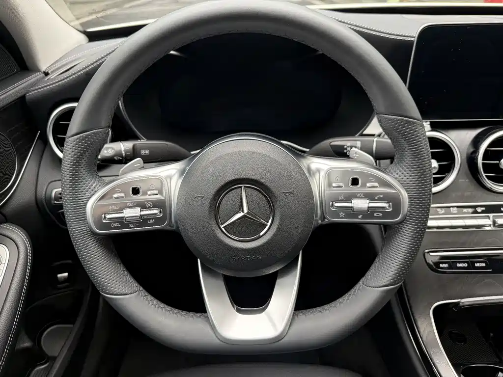 Mercedes-Benz C-Class 2021 — фото 13
