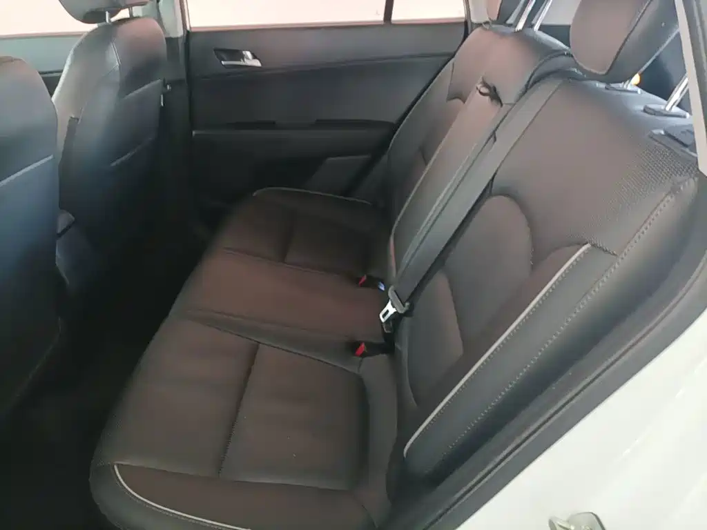 Hyundai ix25 2016 — фото 17