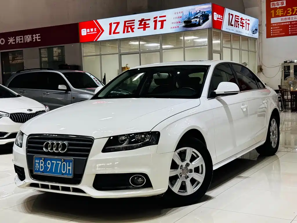 Audi A4L 2011