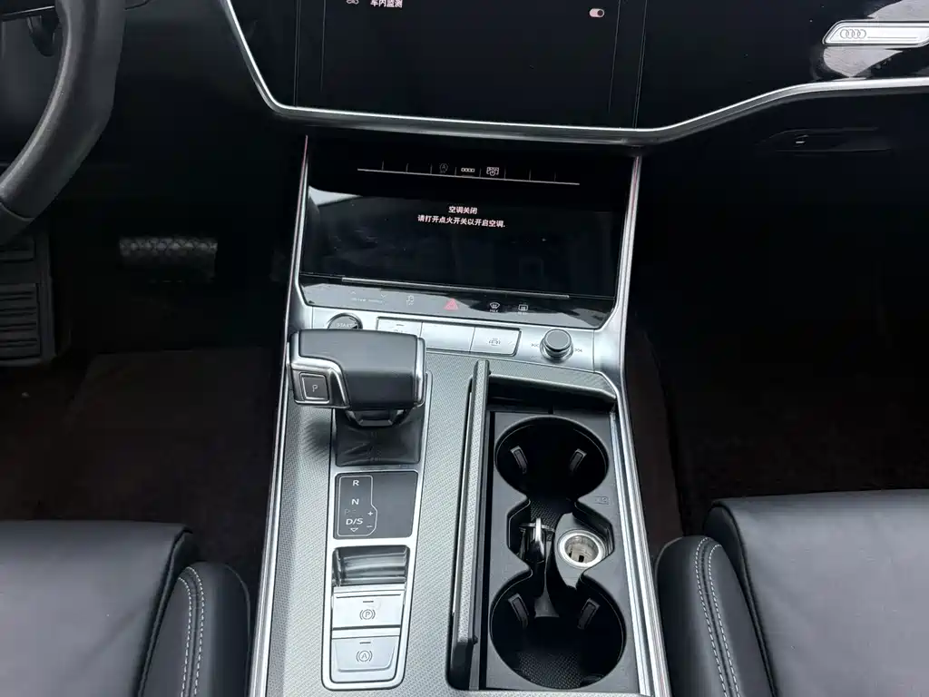 Audi A6L 2023 — фото 10