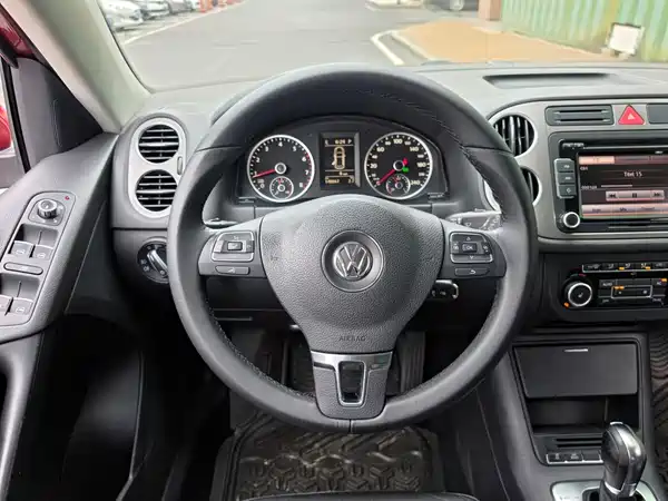 Volkswagen Tiguan 2011