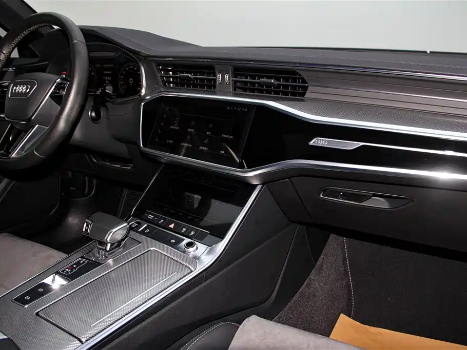 Audi A6L 2021 — фото 21