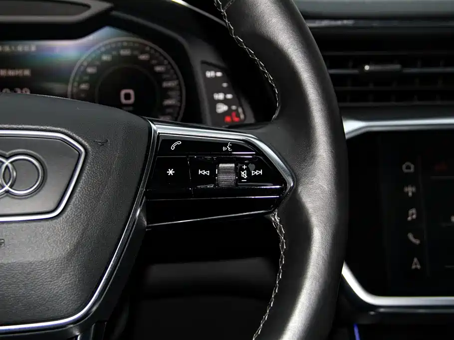 Audi A6L 2021 — фото 27