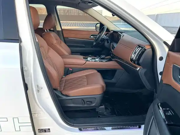Nissan Explore The Land 2024