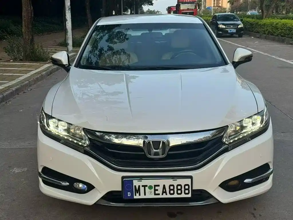 Honda Spirior 2017 — фото 2