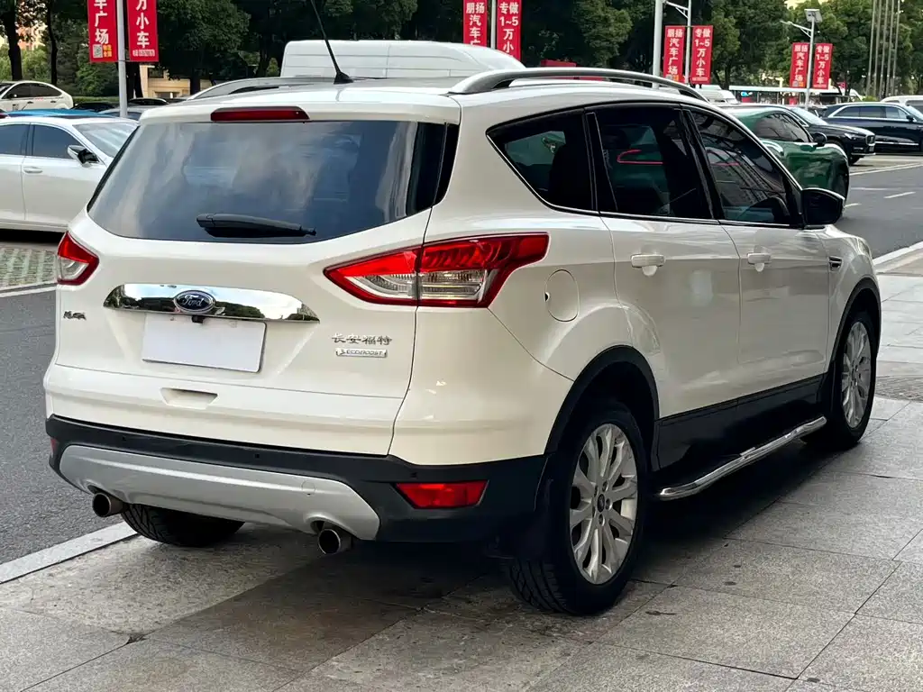 Ford Kuga 2016 — фото 6