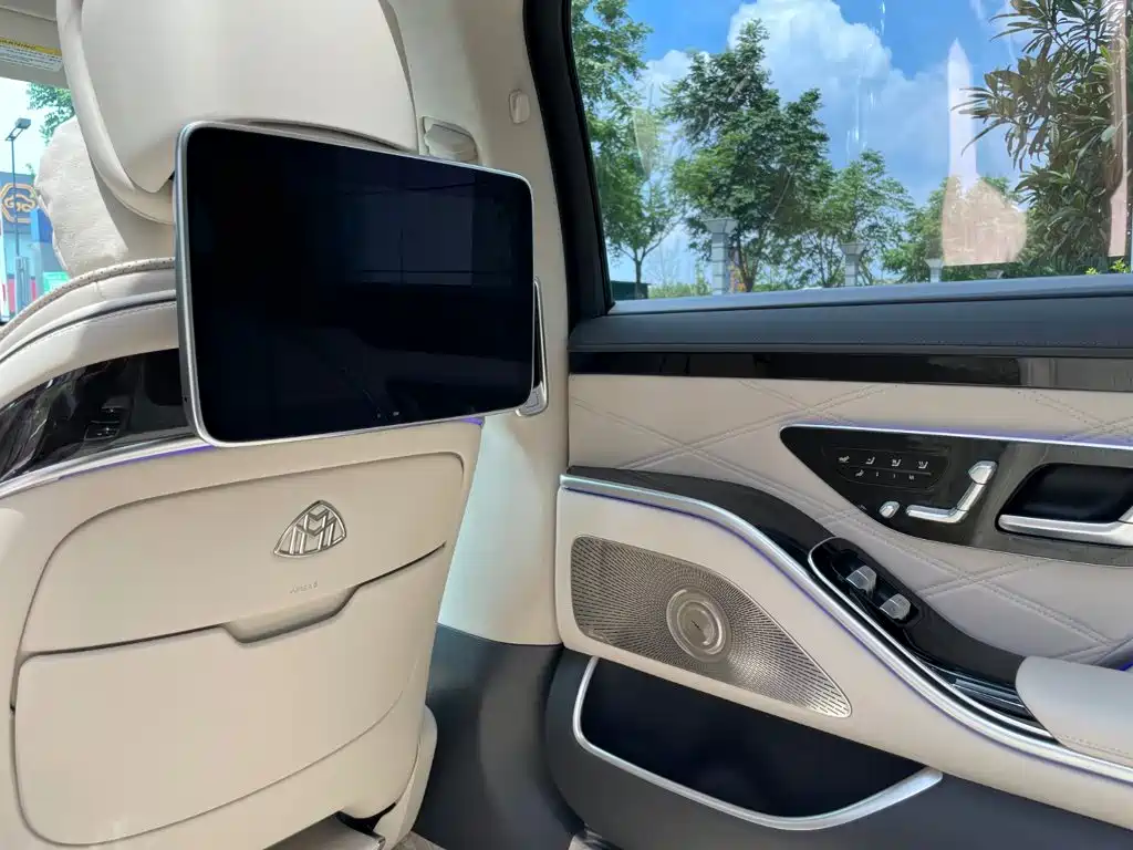 Mercedes-Benz Maybach S-Class 2025 — фото 15