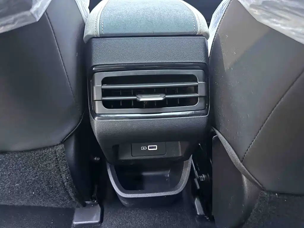 Geely Emgrand S 2023 — фото 18