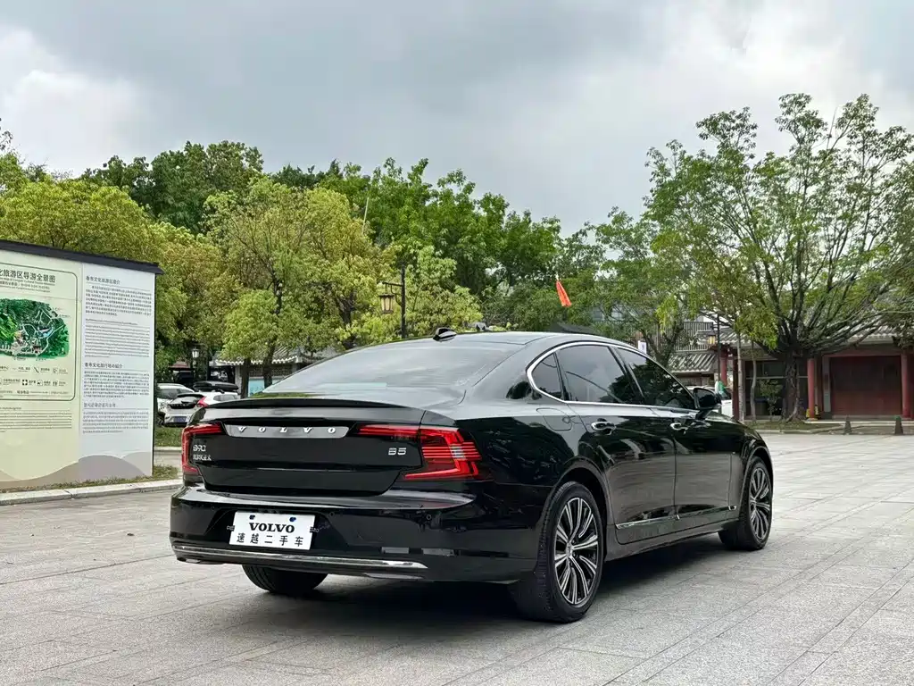 Volvo S90 2021 — фото 13