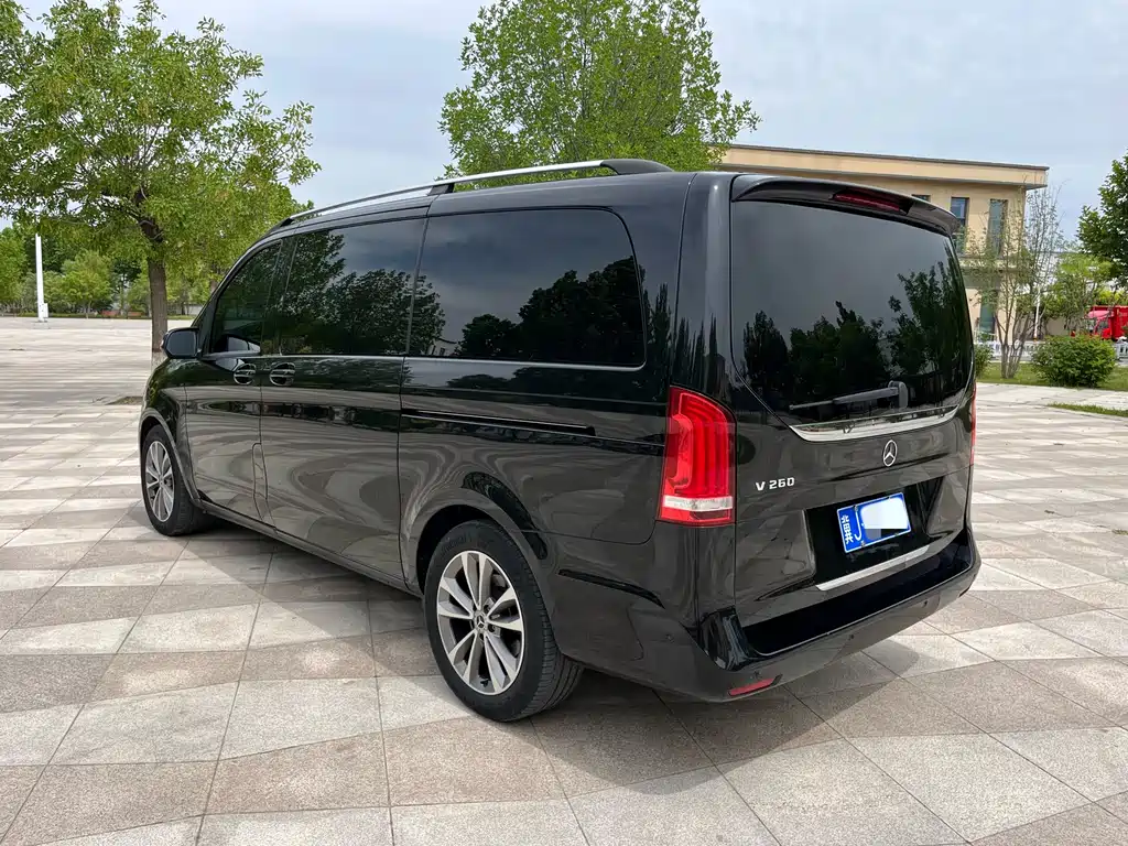 Mercedes-Benz V-Class 2021 — фото 4