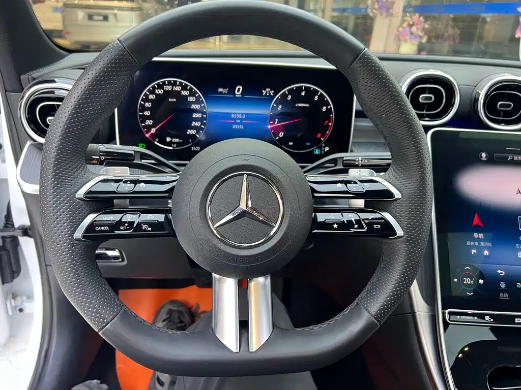 Mercedes-Benz C-Class 2024 — фото 17