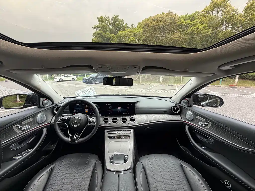 Mercedes-Benz E-Class 2021 — фото 13