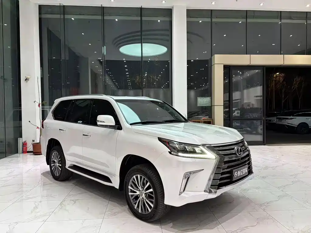 Lexus LX 2018 — фото 3