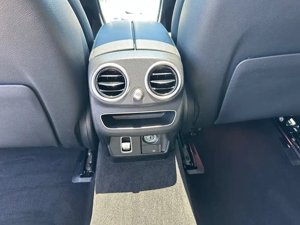 Mercedes-Benz C-Class 2021 — фото 13