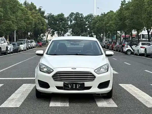 Ford Escort 2018