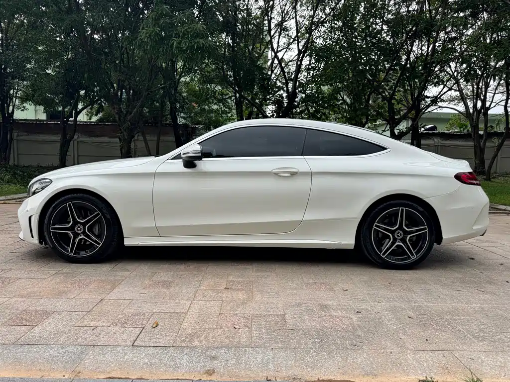 Mercedes-Benz C-Class 2021