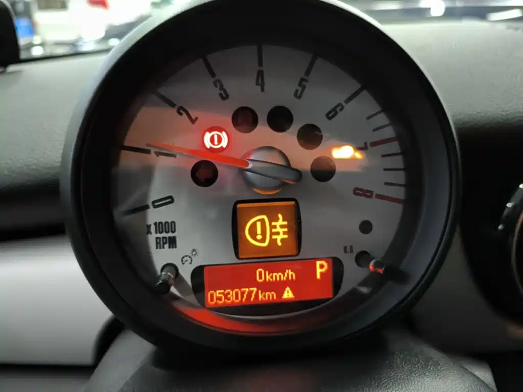 MINI Clubman 2015 — фото 12