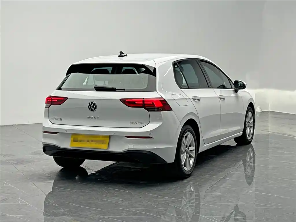 Volkswagen Golf 2023