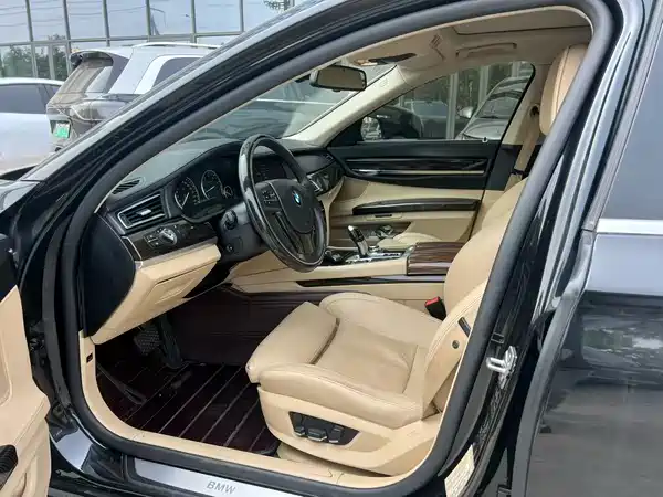 BMW 7 Series 2013