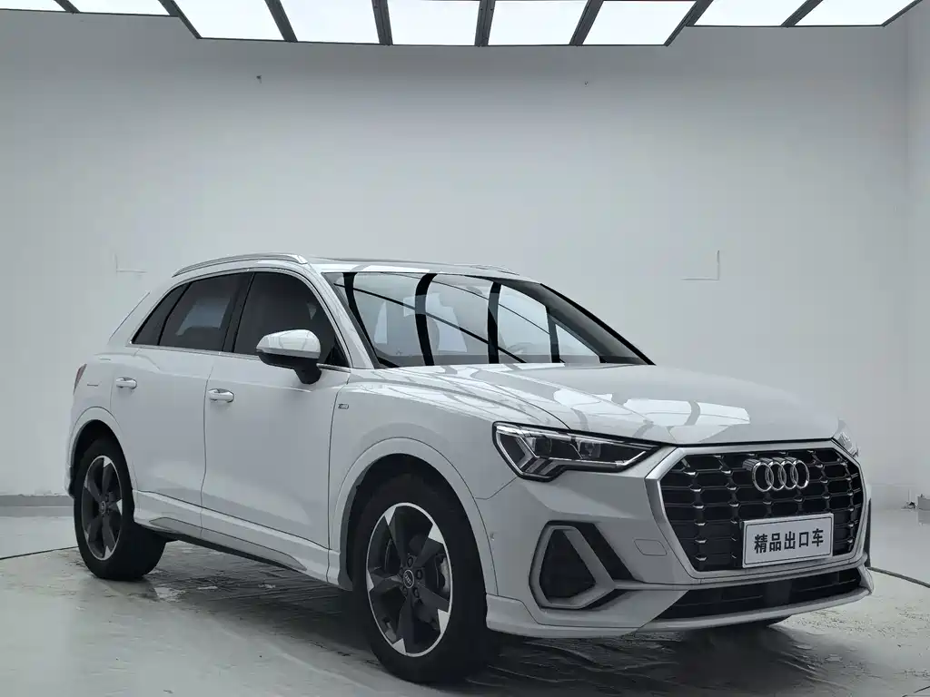 Audi Q3 2023 — фото 3