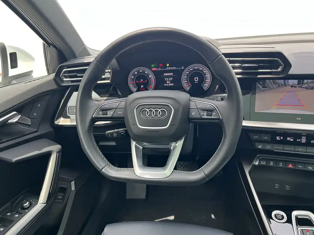 Audi A3 2025 — фото 8