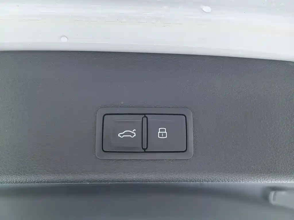 Audi Q3 2023 — фото 18