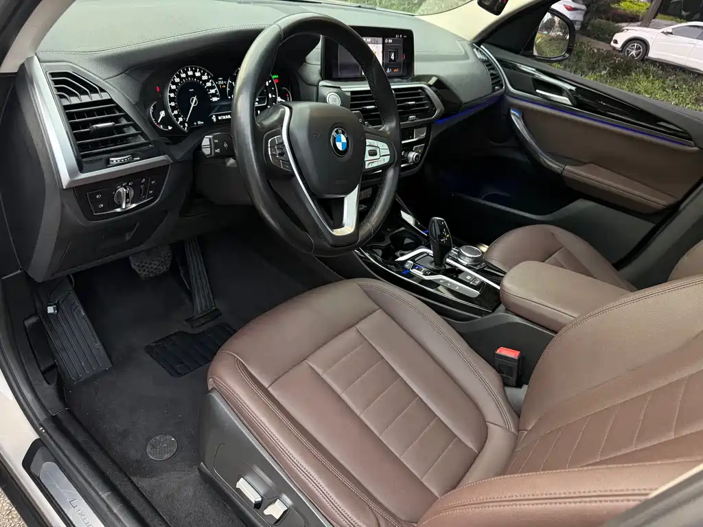 BMW X3 2019 — фото 11