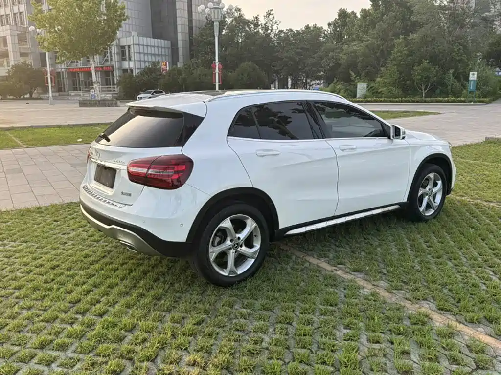 Mercedes-Benz GLA 2018 — фото 7